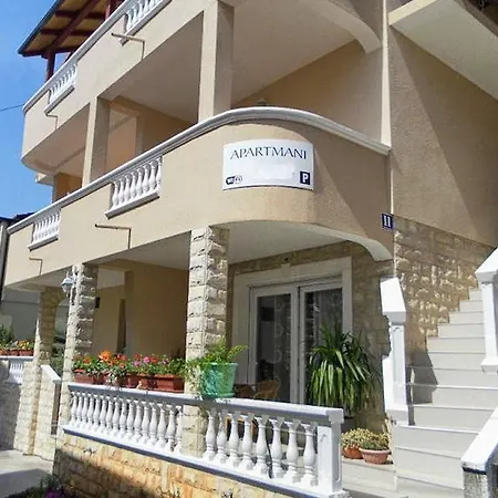 Apartment With A Parking Space - 12552 Vodice